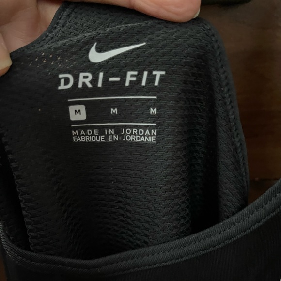 Nike tank top - Picture 3 of 3